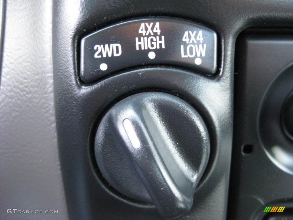 2003 Ford Ranger XL Regular Cab 4x4 Controls Photos