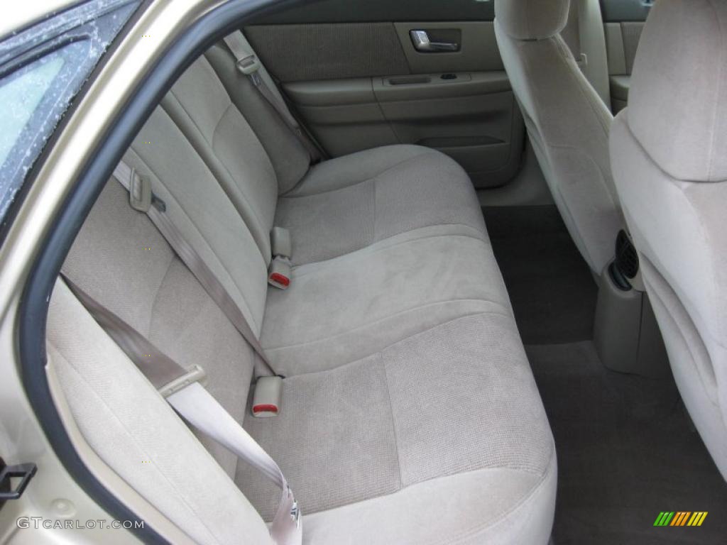 Medium Parchment Interior 2000 Ford Taurus SES Photo #43772000