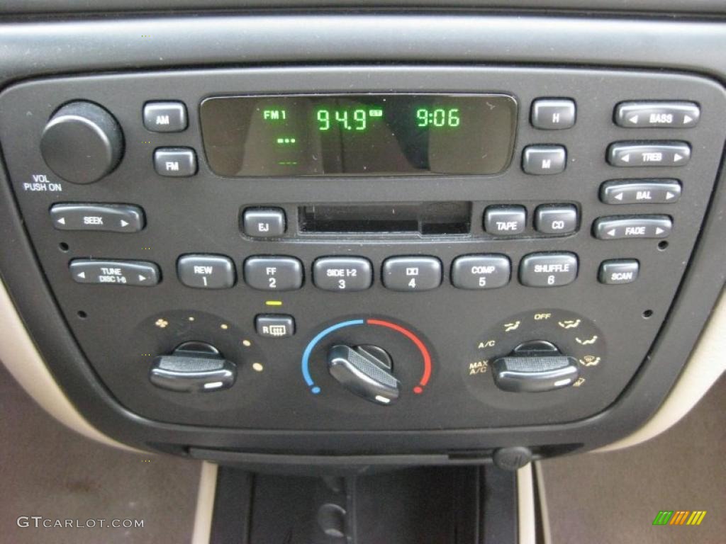 2000 Ford Taurus SES Controls Photo #43772064