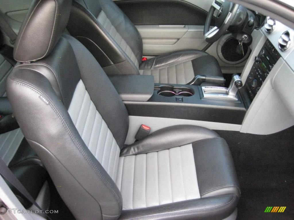 Black/Dove Interior 2009 Ford Mustang GT/CS California Special Coupe Photo #43772740