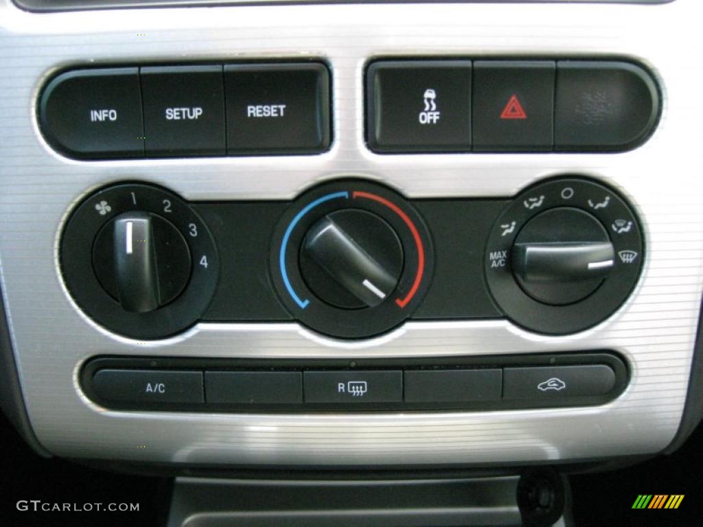 2009 Ford Edge SEL Controls Photo #43773152