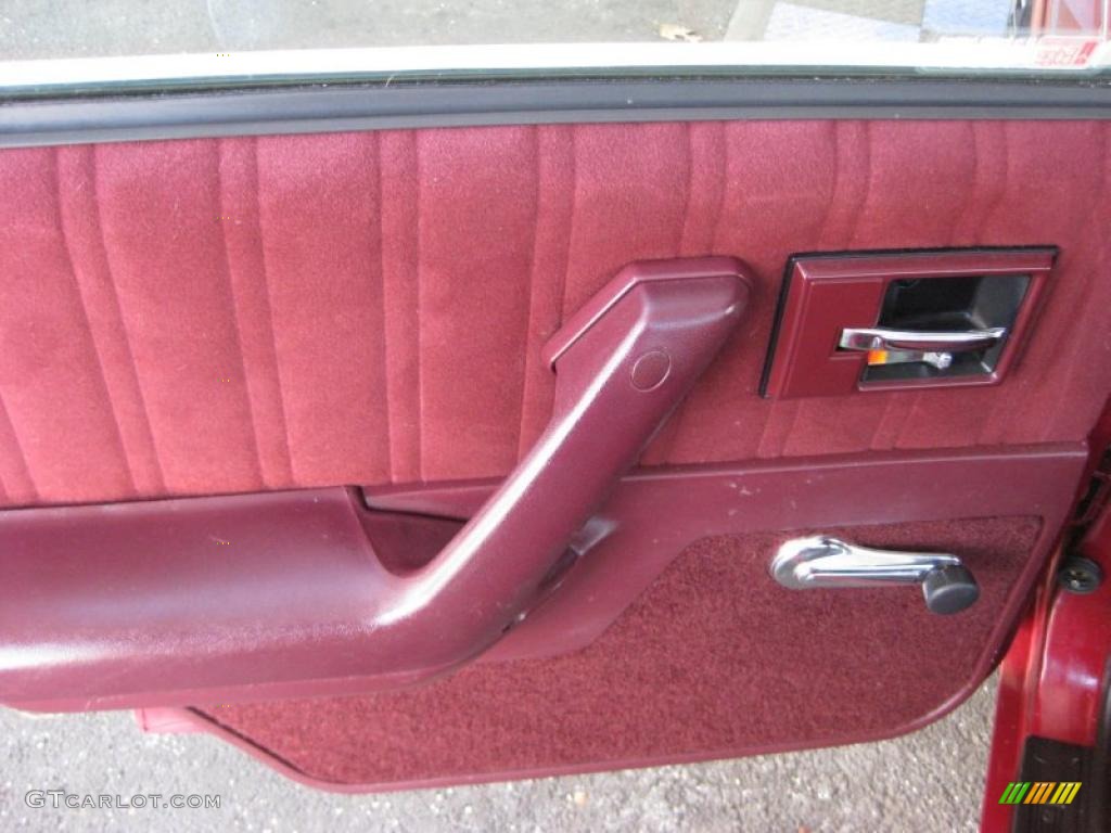 1994 Oldsmobile Cutlass Ciera S Garnet Red Door Panel Photo #43774880
