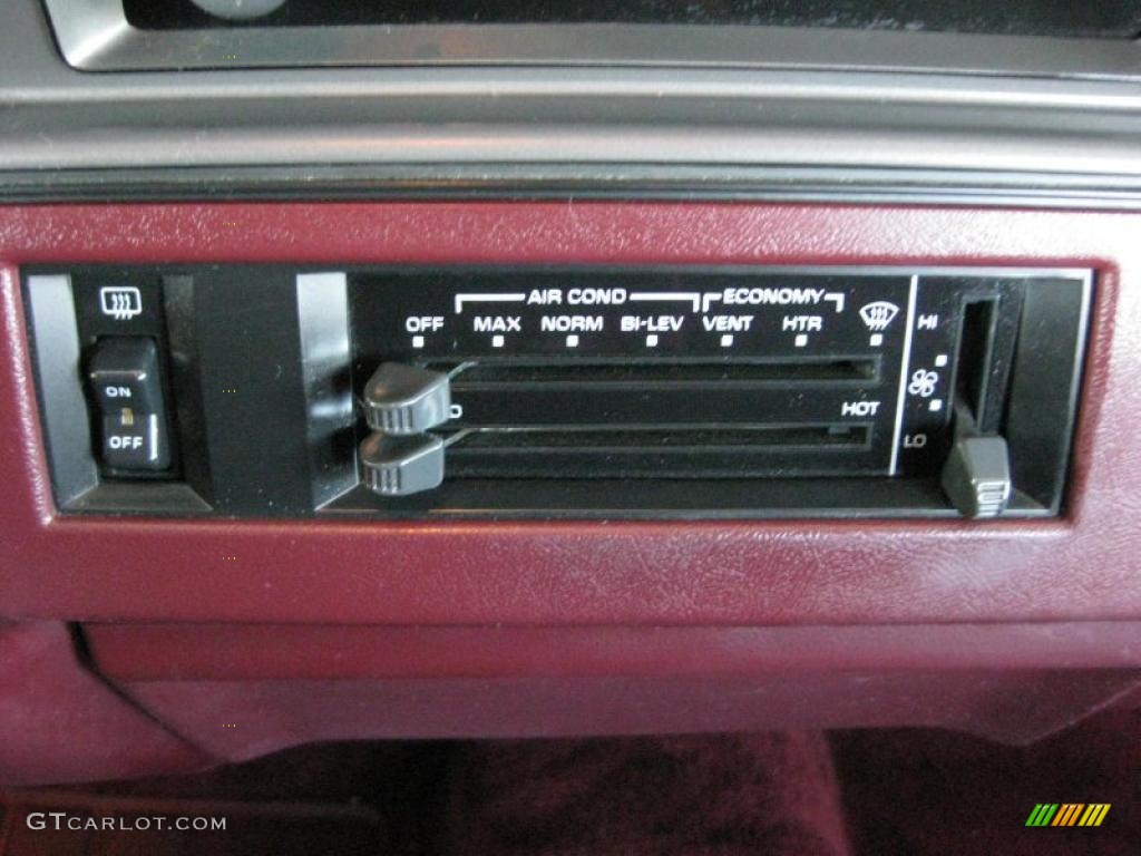 1994 Oldsmobile Cutlass Ciera S Controls Photo #43775000