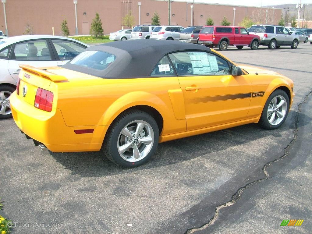 2008 Mustang GT/CS California Special Convertible - Grabber Orange / Black photo #3