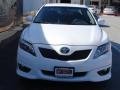 Super White - Camry SE Photo No. 8