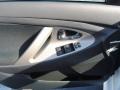 Super White - Camry SE Photo No. 16