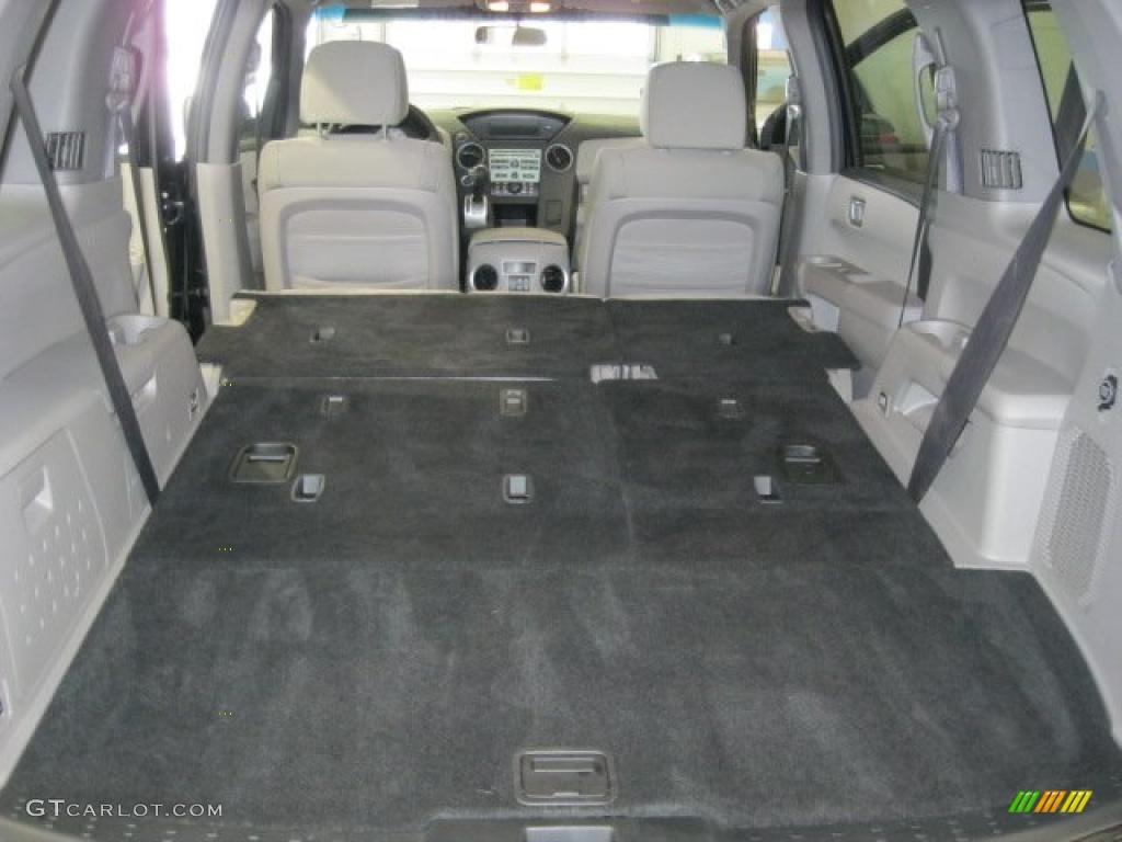 2009 Honda Pilot LX 4WD Trunk Photo #43785962