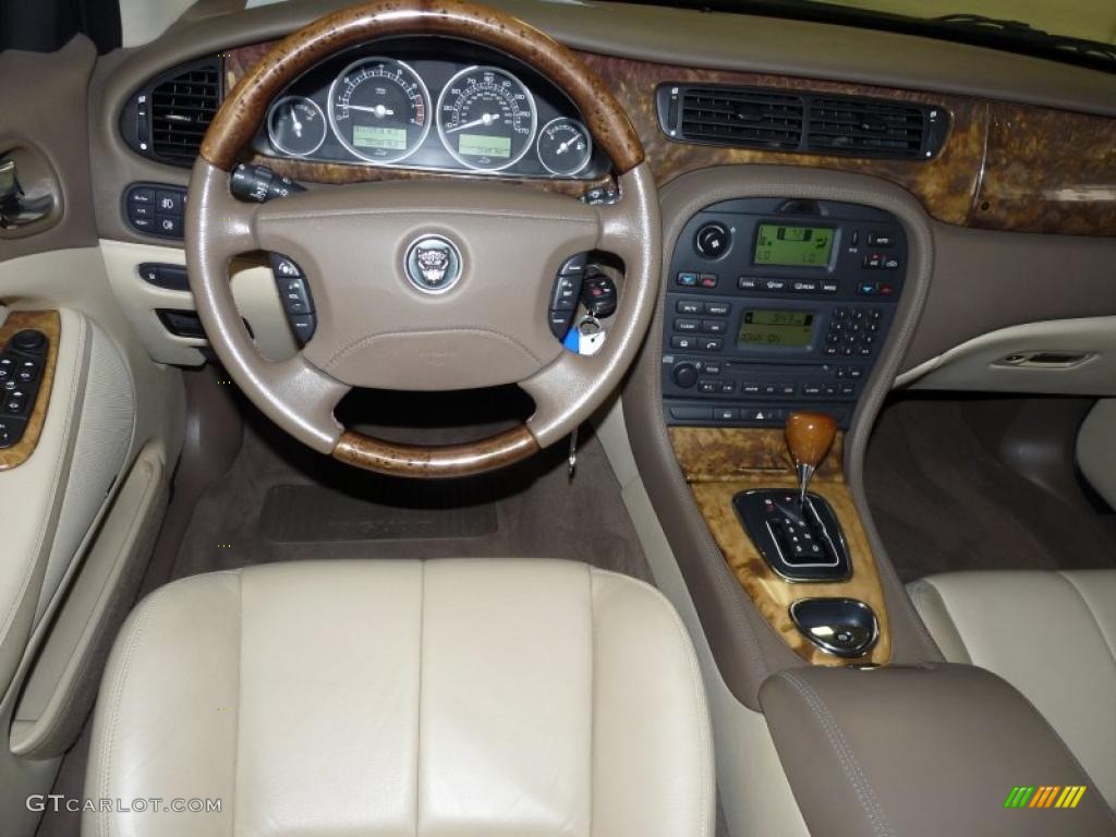 2006 S-Type 4.2 - Winter Gold Metallic / Champagne photo #31