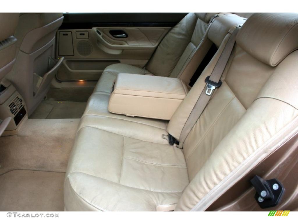 Sand Interior 2000 BMW 7 Series 740iL Sedan Photo #43789577