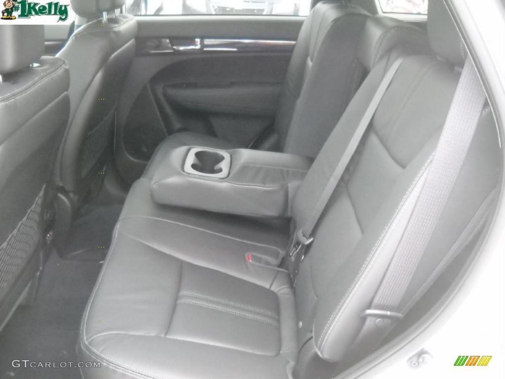 2011 Sorento EX V6 AWD - Bright Silver / Black photo #13