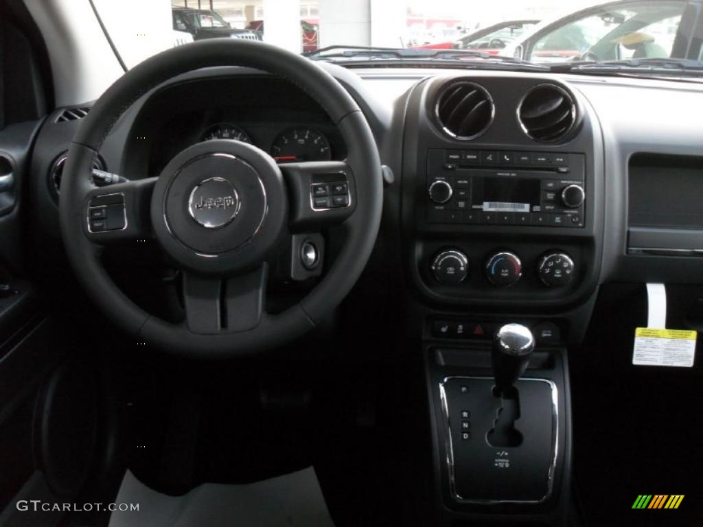 2011 Jeep Compass 2.4 Latitude Dark Slate Gray Dashboard Photo #43795329