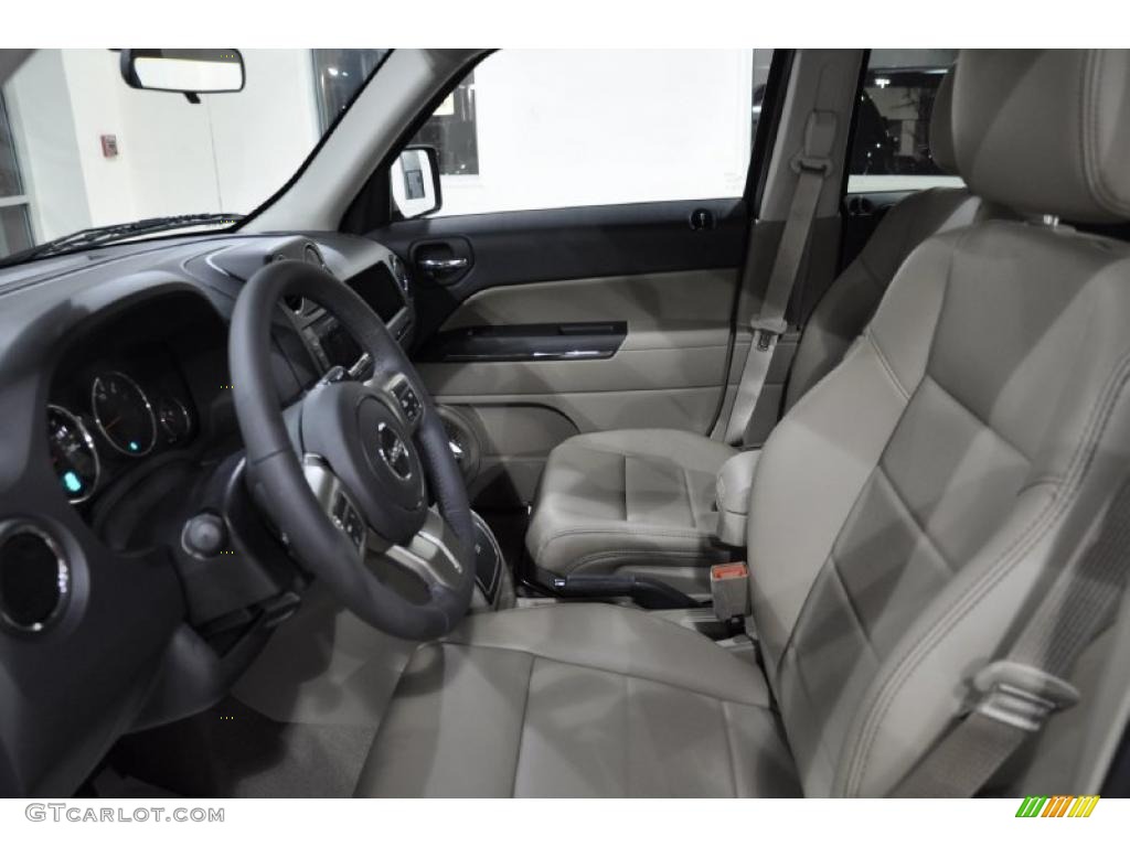 Dark Slate Gray/Light Pebble Interior 2011 Jeep Patriot Latitude X Photo #43801097