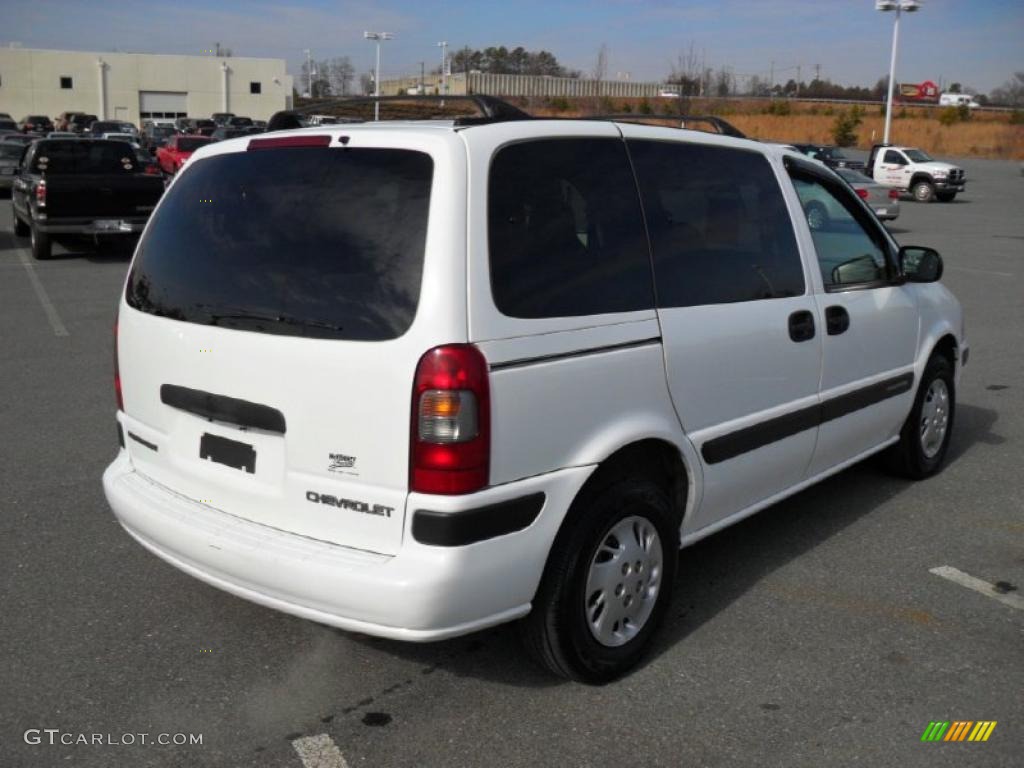 1999 Venture LS - Bright White / Neutral photo #4