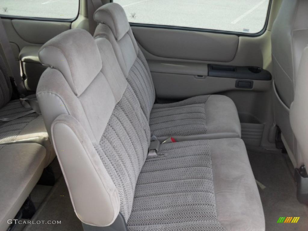 1999 Venture LS - Bright White / Neutral photo #14