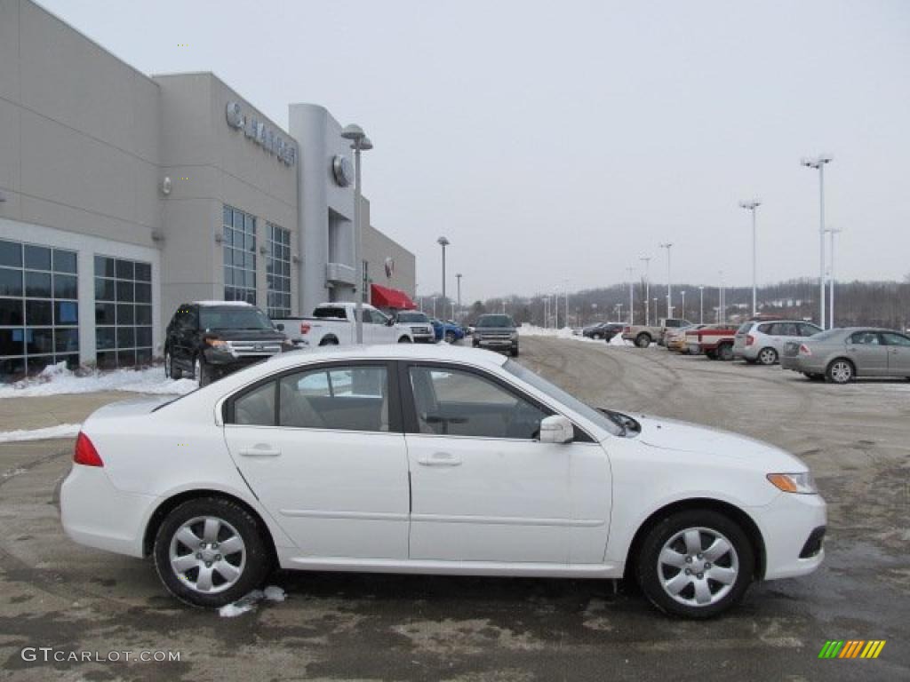 2010 Optima LX - Clear White / Beige photo #2