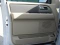 White Platinum Tri-Coat - Expedition XLT Photo No. 27