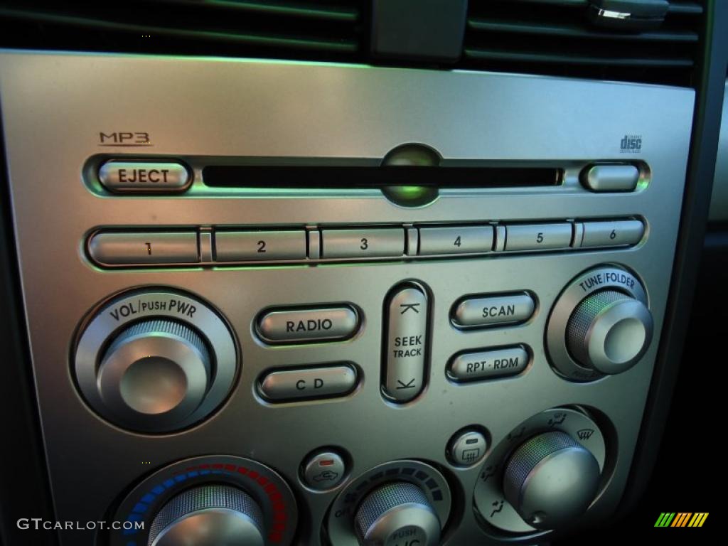 2010 Mitsubishi Galant FE Controls Photo #43814702