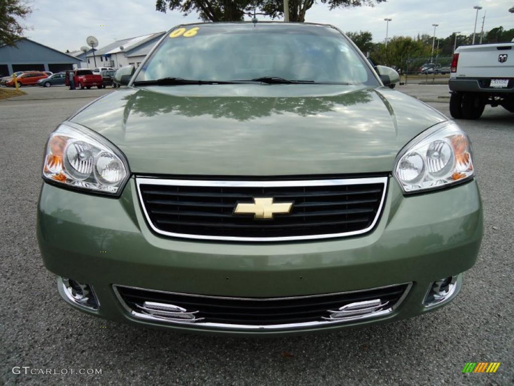 2006 Malibu LTZ Sedan - Silver Green Metallic / Cashmere Beige photo #21