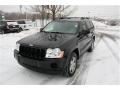 2005 Brilliant Black Crystal Pearl Jeep Grand Cherokee Laredo  photo #1