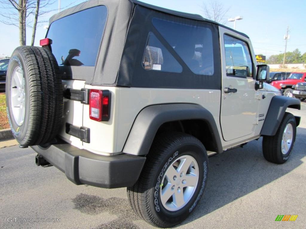2011 Wrangler Sport S 4x4 - Sahara Tan / Black photo #3