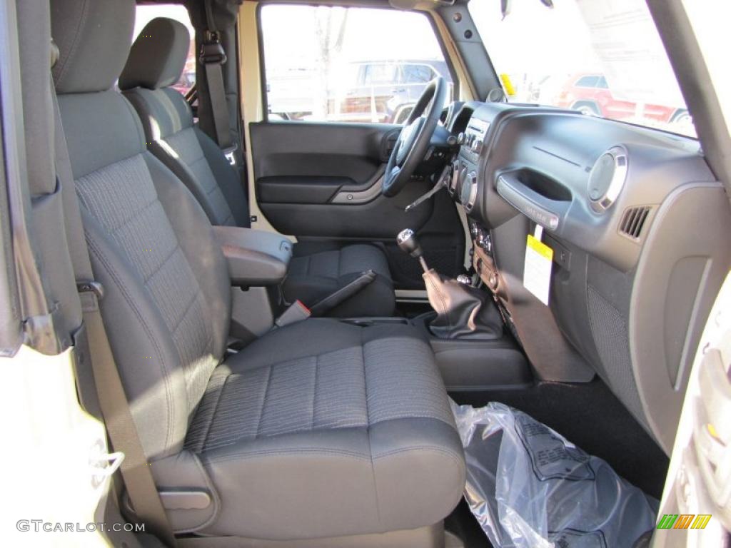 2011 Wrangler Sport S 4x4 - Sahara Tan / Black photo #9