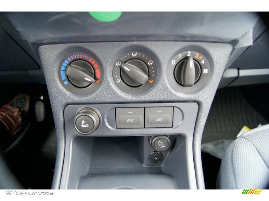 2011 Ford Transit Connect XLT Cargo Van Controls Photo #43824657