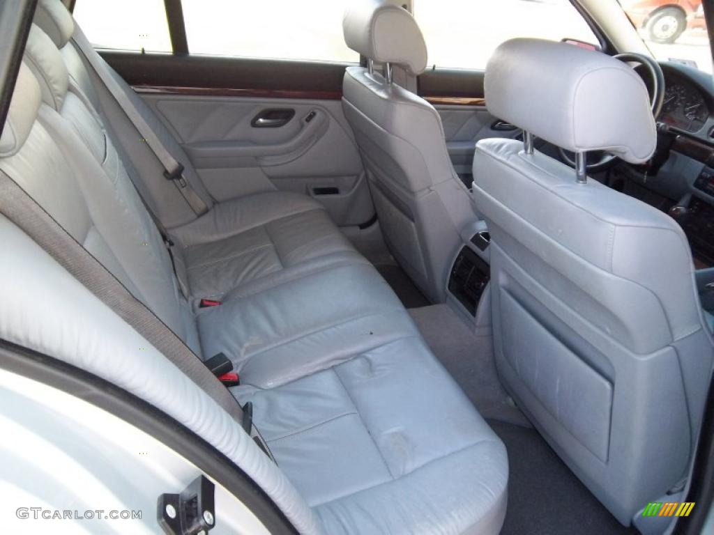 Grey Interior 2001 BMW 5 Series 540i Sport Wagon Photo #43825589