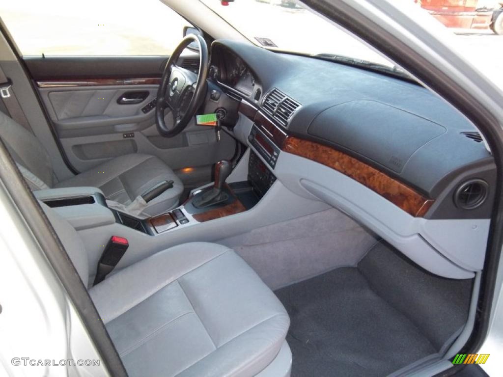 2001 BMW 5 Series 540i Sport Wagon Grey Dashboard Photo #43825615
