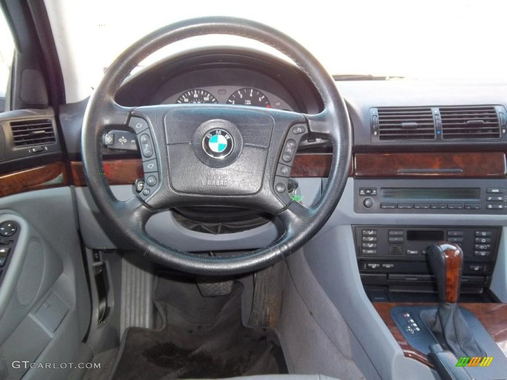 2001 BMW 5 Series 540i Sport Wagon Grey Steering Wheel Photo #43825701
