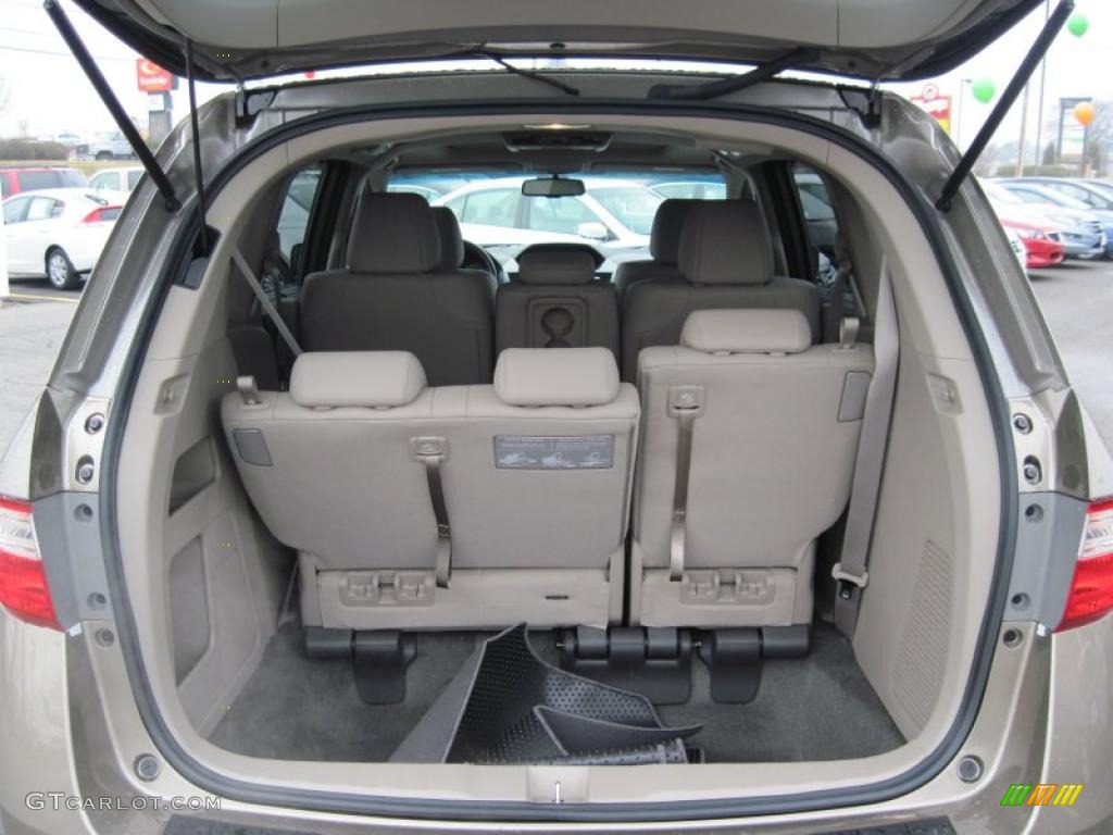 2011 Honda Odyssey EX-L Trunk Photo #43828781