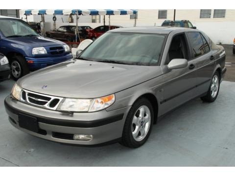 2001 Saab 9-5 SE Sedan Data, Info and Specs