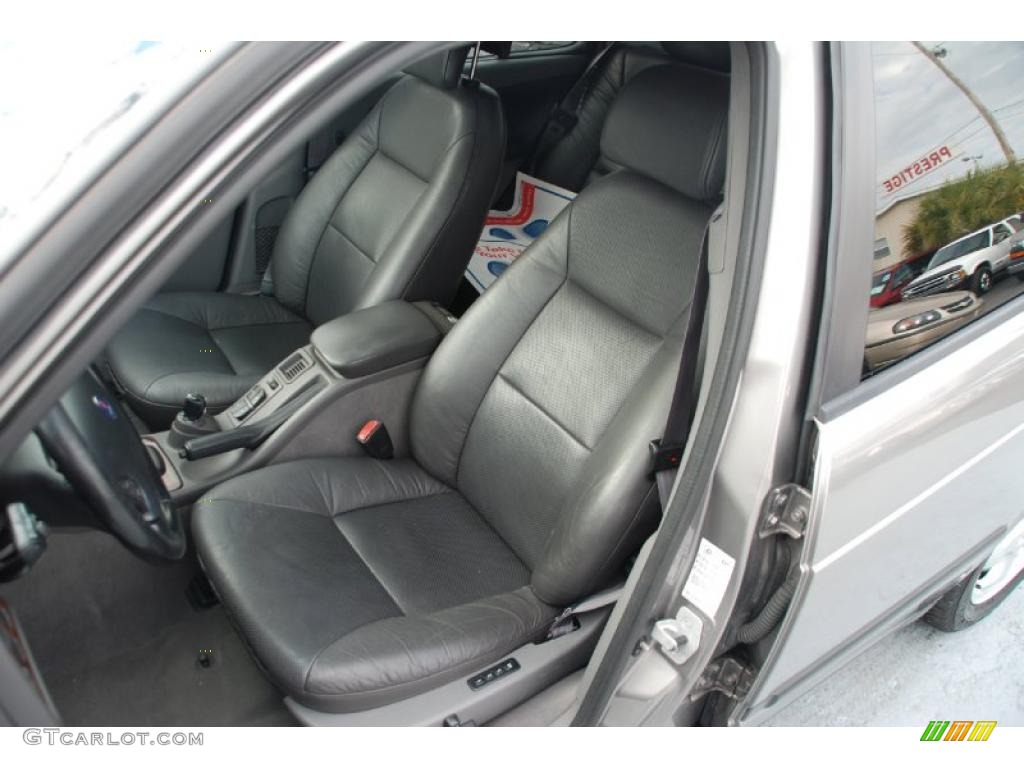 Medium Gray Interior 2001 Saab 9-5 SE Sedan Photo #43834929