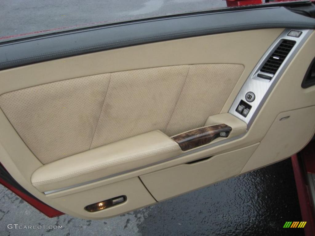 2009 Cadillac XLR V Series Roadster Door Panel Photos