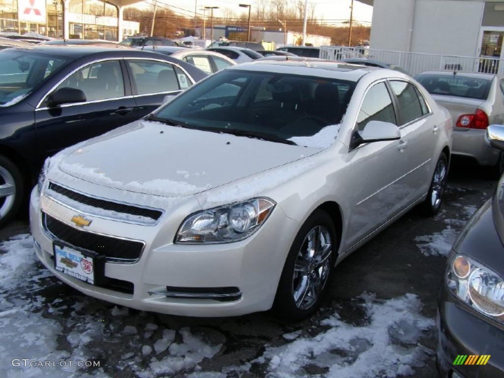 2011 Malibu LT - White Diamond Tricoat / Ebony photo #1