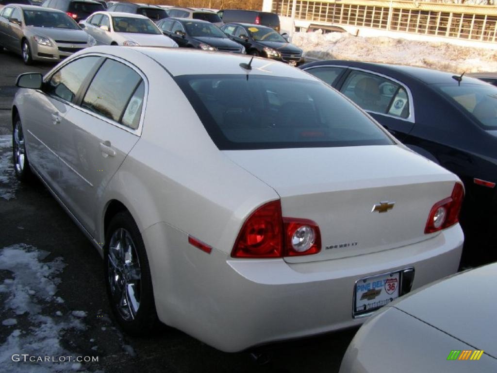 2011 Malibu LT - White Diamond Tricoat / Ebony photo #2
