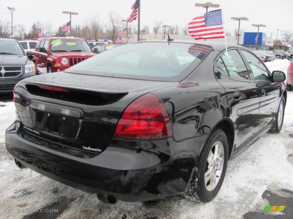 2006 Grand Prix Sedan - Black / Ebony photo #2