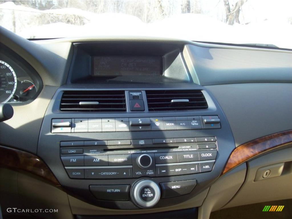 2005 Honda Accord EX-L Coupe Controls Photo #43858697