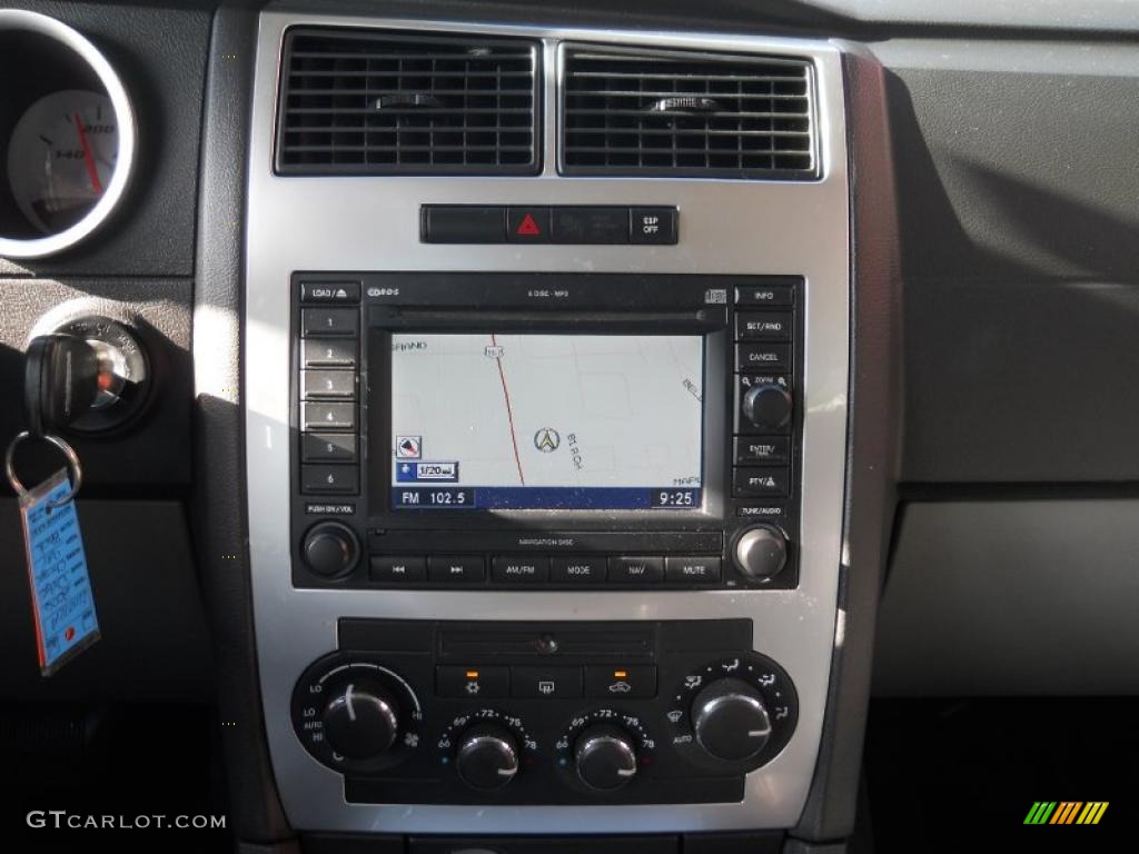 2006 Dodge Charger SRT-8 Controls Photo #43860605