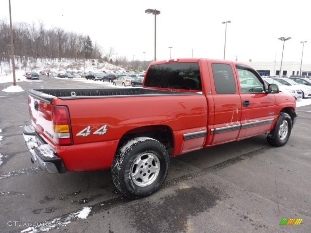 2002 Silverado 1500 LS Extended Cab 4x4 - Victory Red / Graphite Gray photo #6