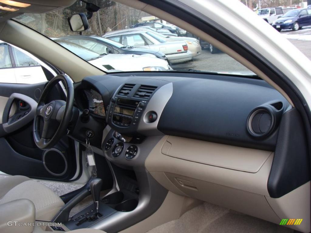 2006 RAV4 Limited 4WD - Blizzard White Pearl / Taupe photo #21