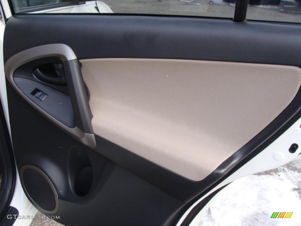 2006 RAV4 Limited 4WD - Blizzard White Pearl / Taupe photo #23