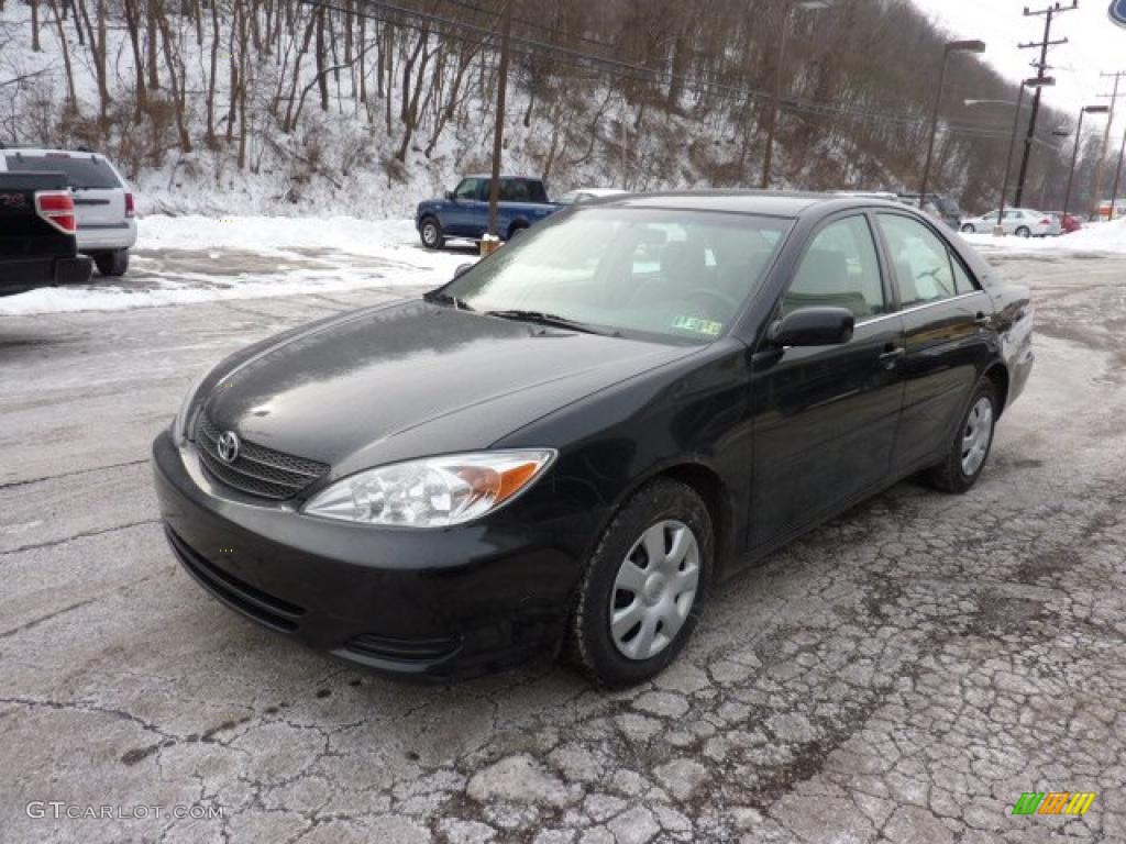 2004 Camry LE - Black / Taupe photo #5