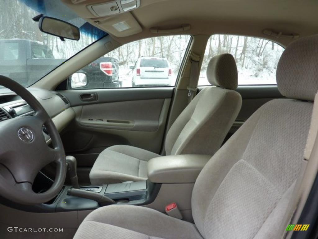 2004 Camry LE - Black / Taupe photo #8