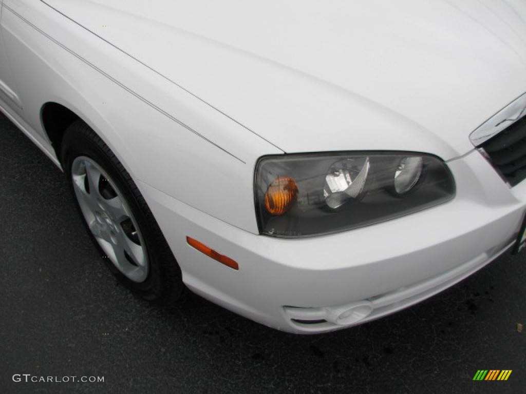 2004 Elantra GLS Sedan - Nordic White / Gray photo #2
