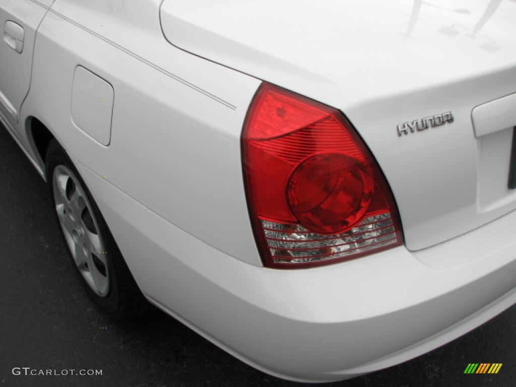 2004 Elantra GLS Sedan - Nordic White / Gray photo #8