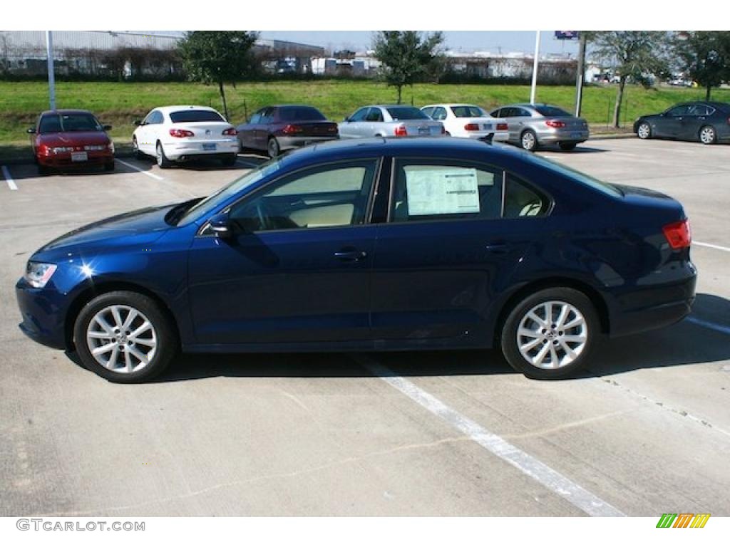 2011 Jetta SE Sedan - Tempest Blue Metallic / Cornsilk Beige photo #4