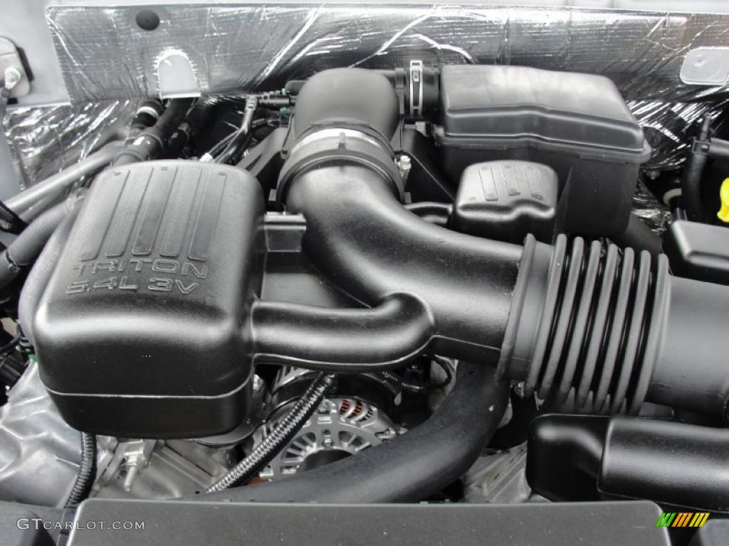 2011 Ford Expedition XLT 5.4 Liter SOHC 24-Valve Flex-Fuel V8 Engine Photo #43884278