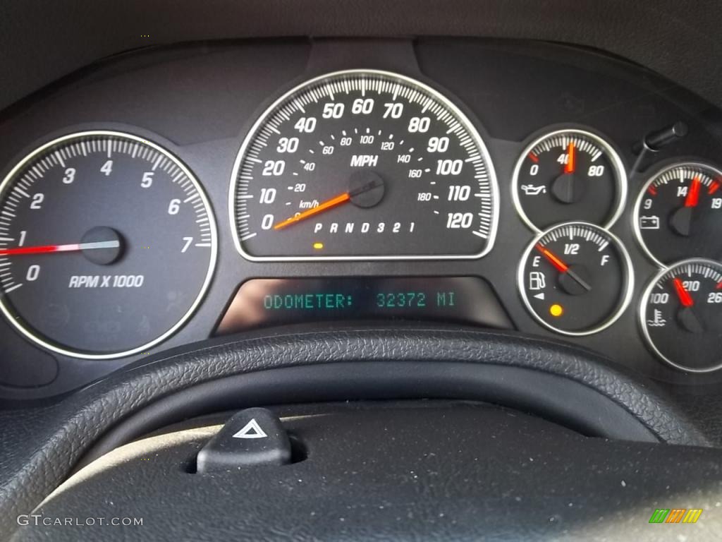 2009 GMC Envoy SLT Gauges Photo #43884286