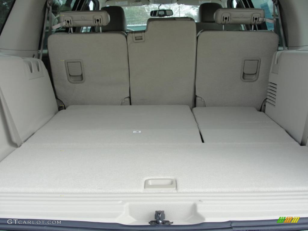 2011 Ford Expedition XLT Trunk Photo #43884365