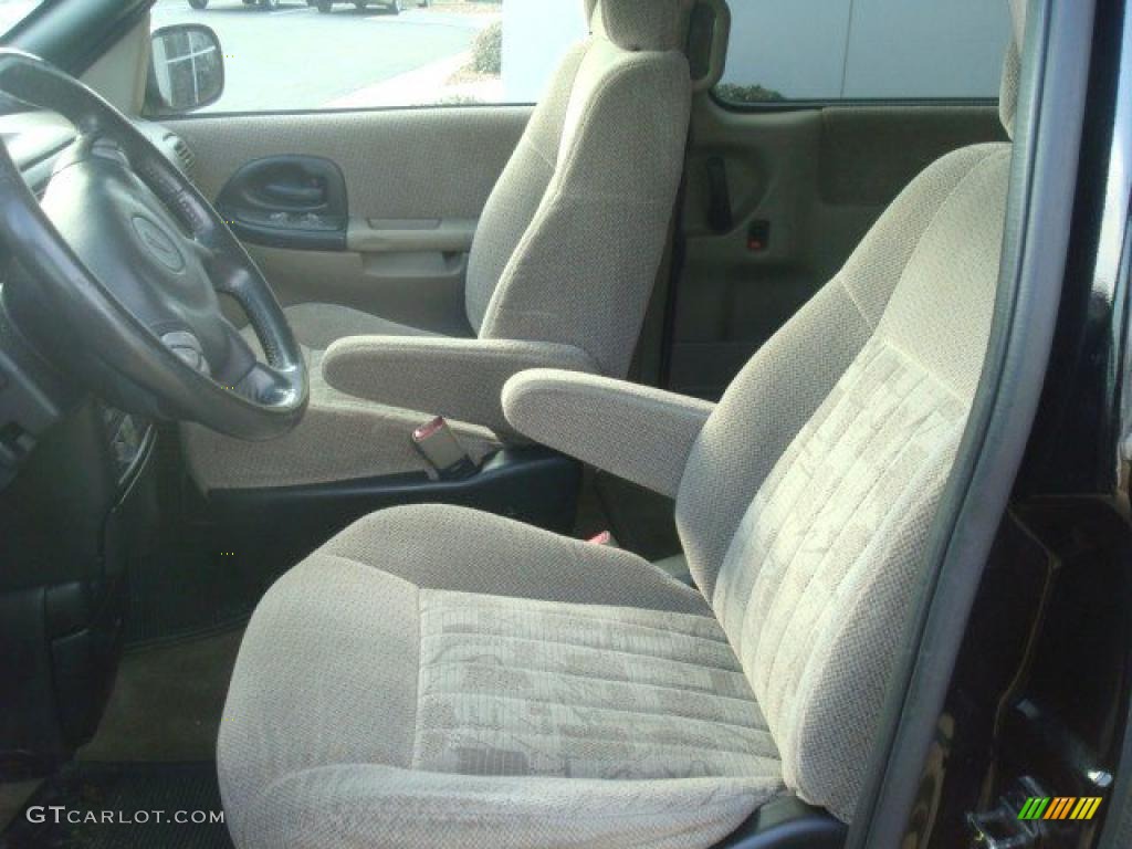 2002 Montana  - Black / Taupe photo #8